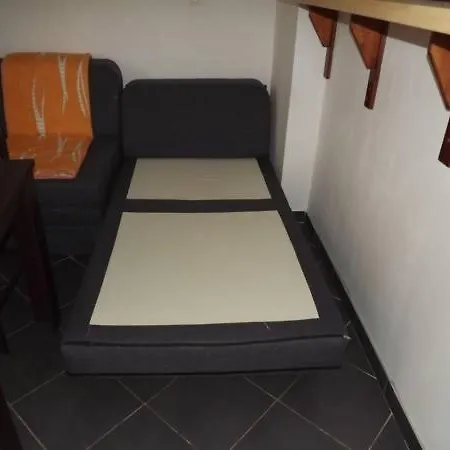 3 Apartment *