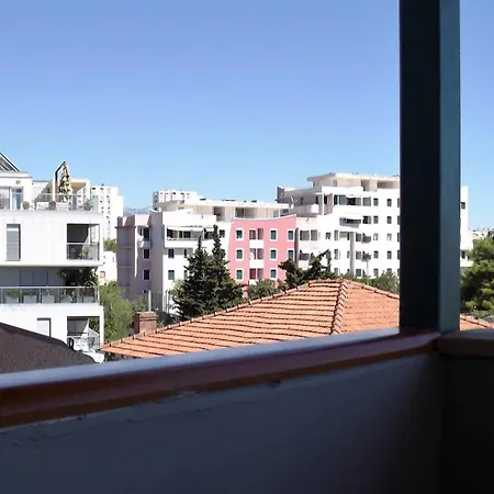 3 Apartment *