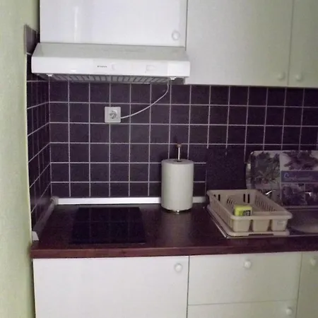 3 Apartment *