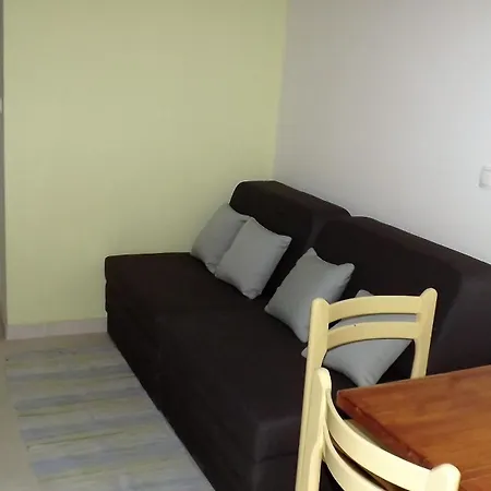 Apartment 3 *