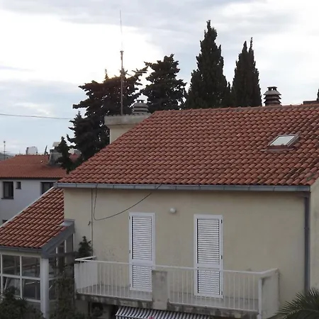 3 Apartment